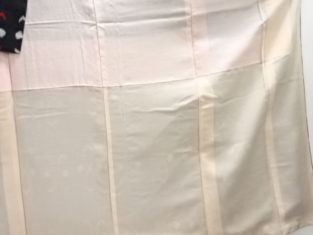  大正ロマン　抽象模様織り出しお召着物